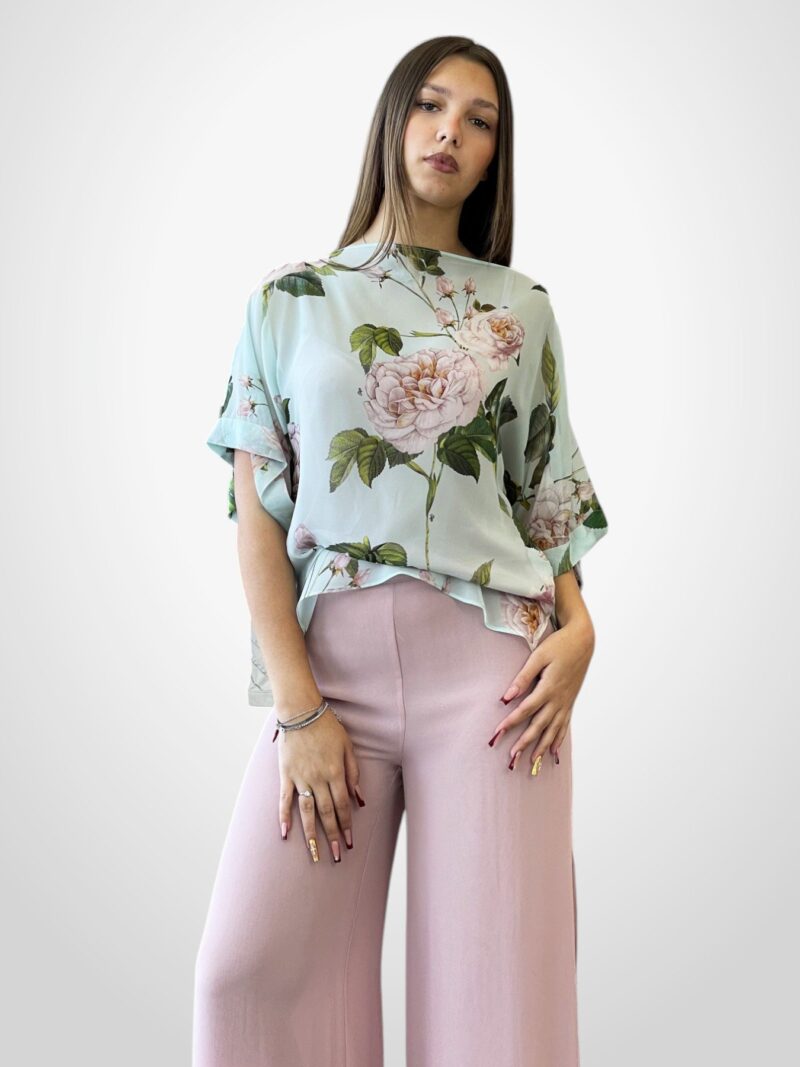 Blusa con manica kimono
