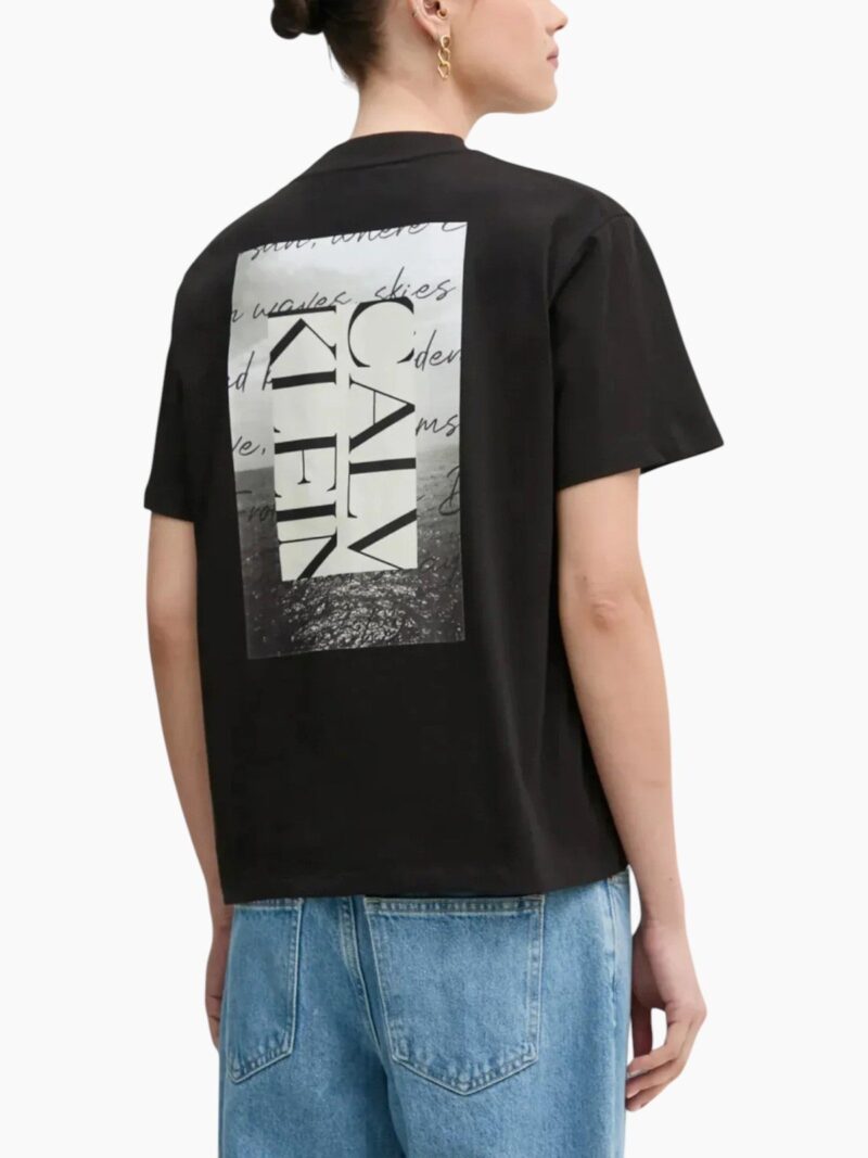 T-shirt con stampa fotografica sul retro