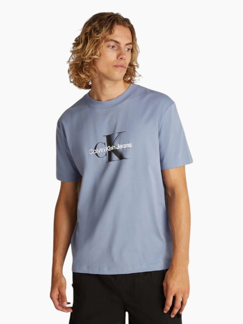 T-shirt con monogramma dinamico