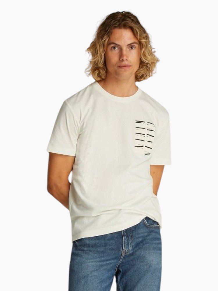 T-shirt grafica con logo serif